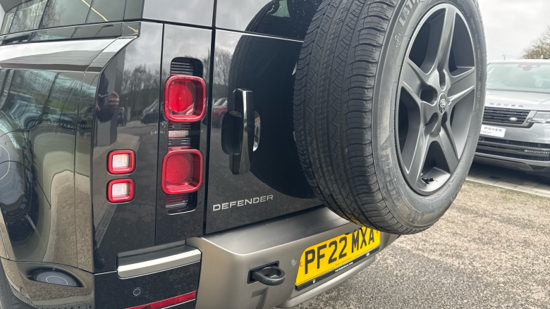 Land Rover Defender 3.0 D250 X-Dynamic SE 90 3dr Auto Diesel Estate